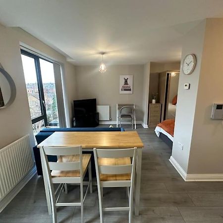 Cute Apartment Next To Colindale Station Edgware Dış mekan fotoğraf