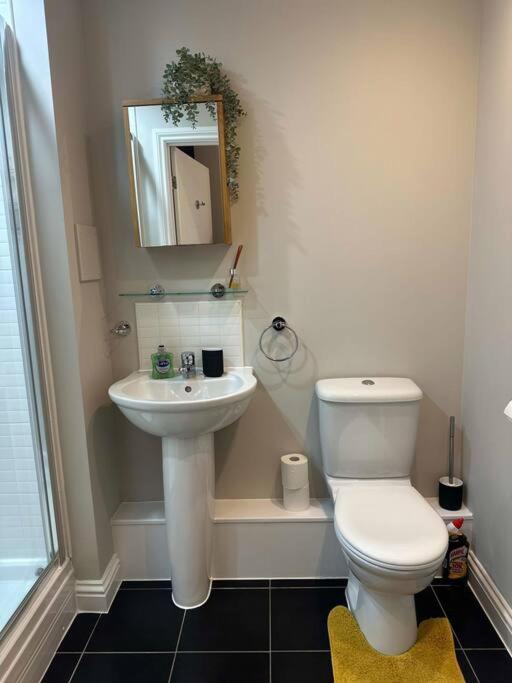 Cute Apartment Next To Colindale Station Edgware Dış mekan fotoğraf