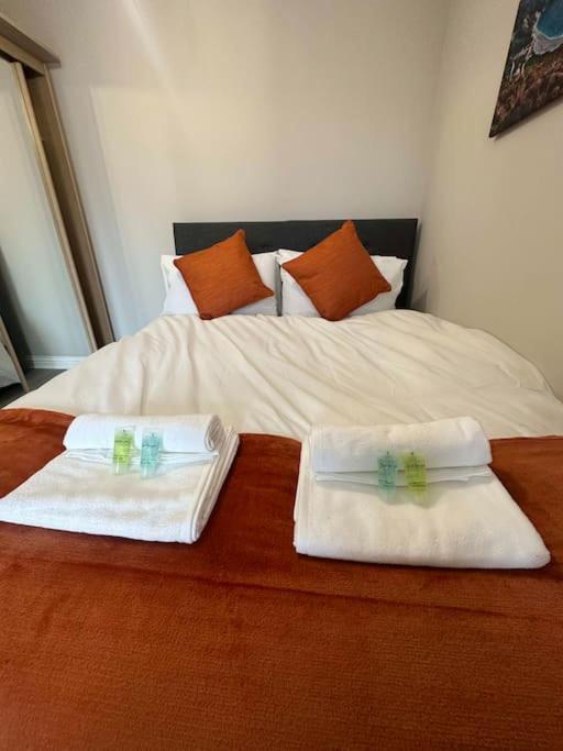 Cute Apartment Next To Colindale Station Edgware Dış mekan fotoğraf