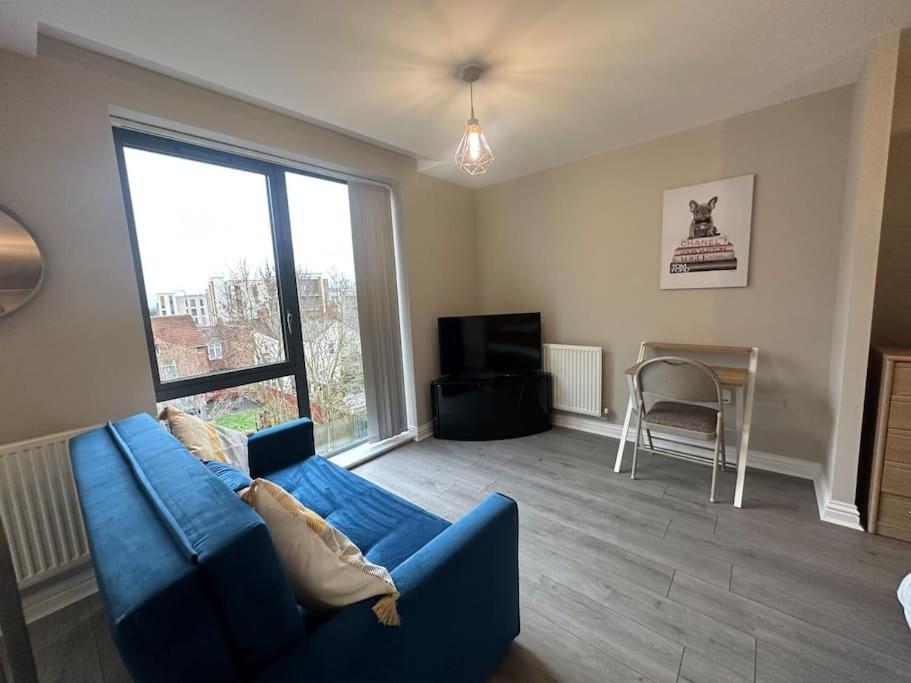 Cute Apartment Next To Colindale Station Edgware Dış mekan fotoğraf